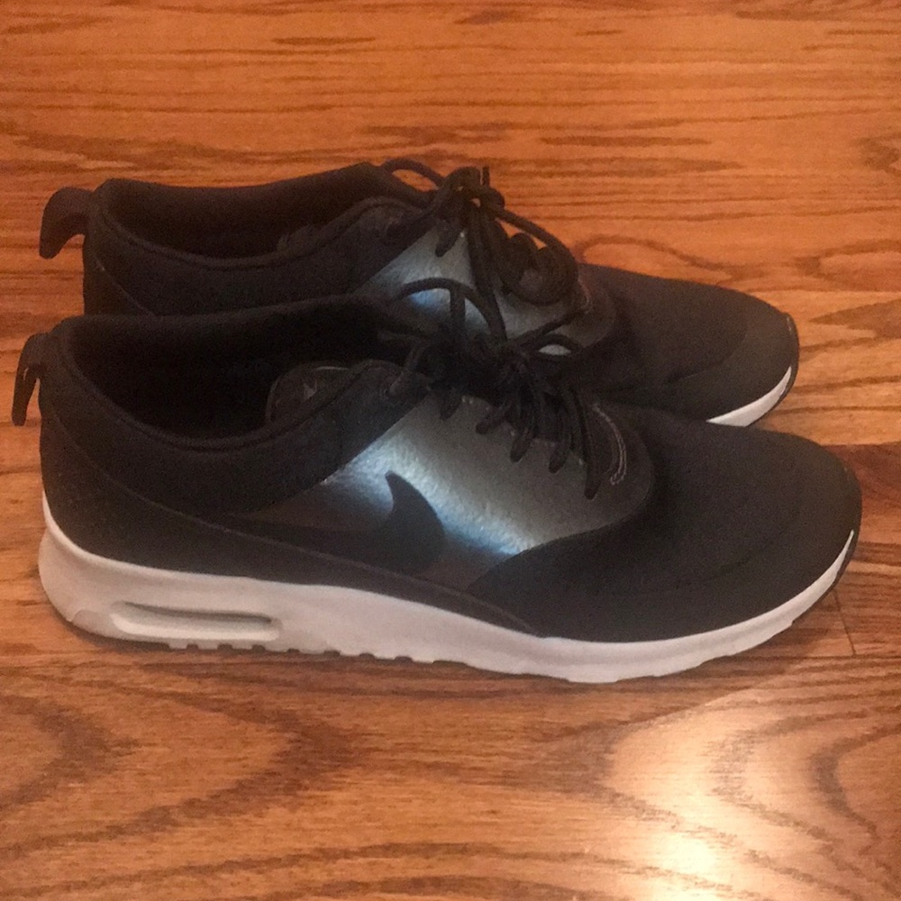 Like New Comfy Nike’s